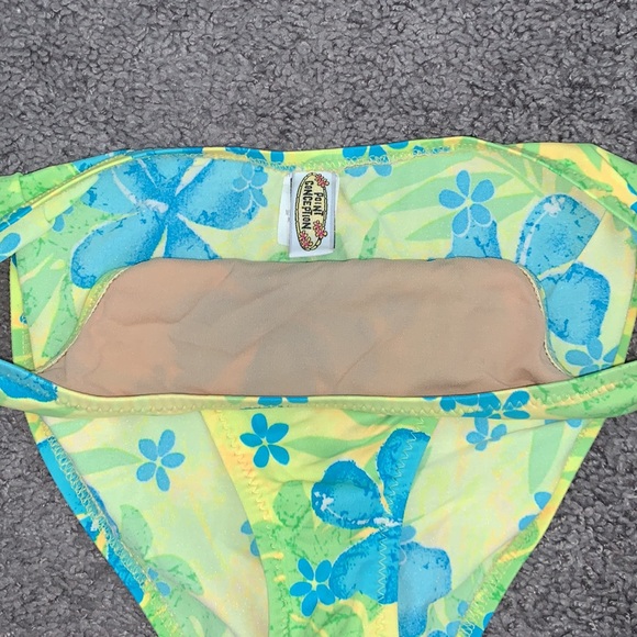 Bikini Bottoms - Picture 3 of 4